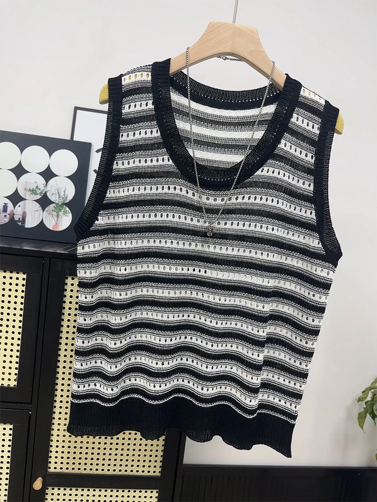 

High Quality Striped Hollowed Out Camisole Vest Knitted Vest for Women in Summer, Thin and Loose Fitting for Women's Outerwear