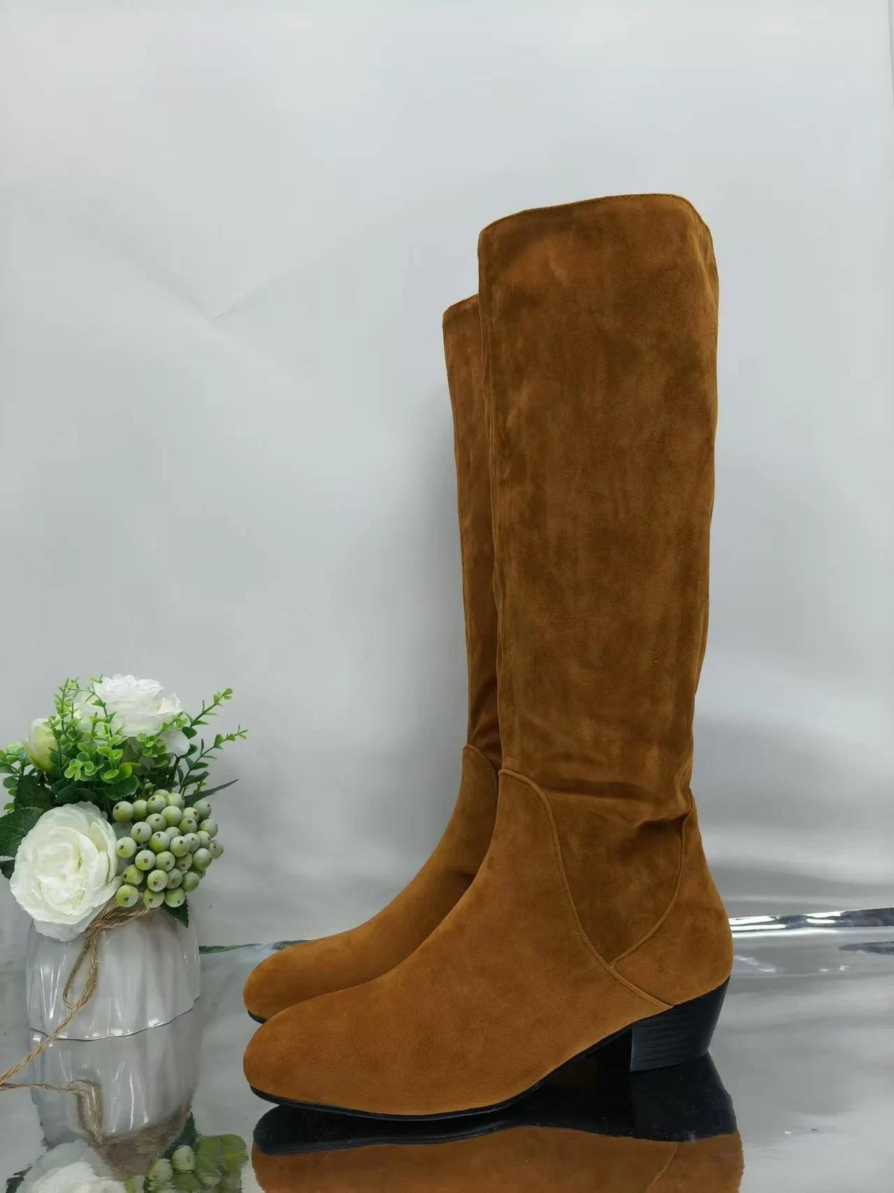 حذاء رعاة البقر الغربي بحجر الراين المتلألئ بتصميم لهب فضي للأحذية النسائية |   بلد لامع وعصري - أحذية أنيقة