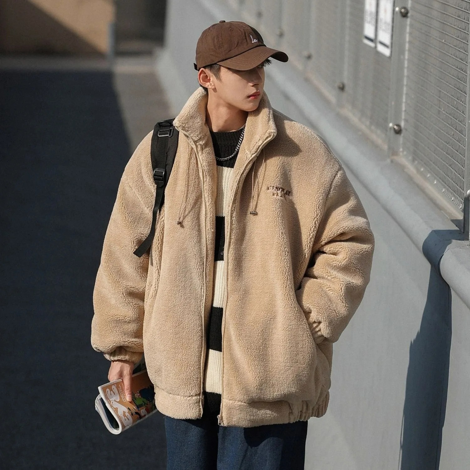 

Autumn Winter Thiened Large Size Men's Jaet Stand Collar Fce Lined Loose Lamb Velvet Cotton Coat Youth Faion Travel