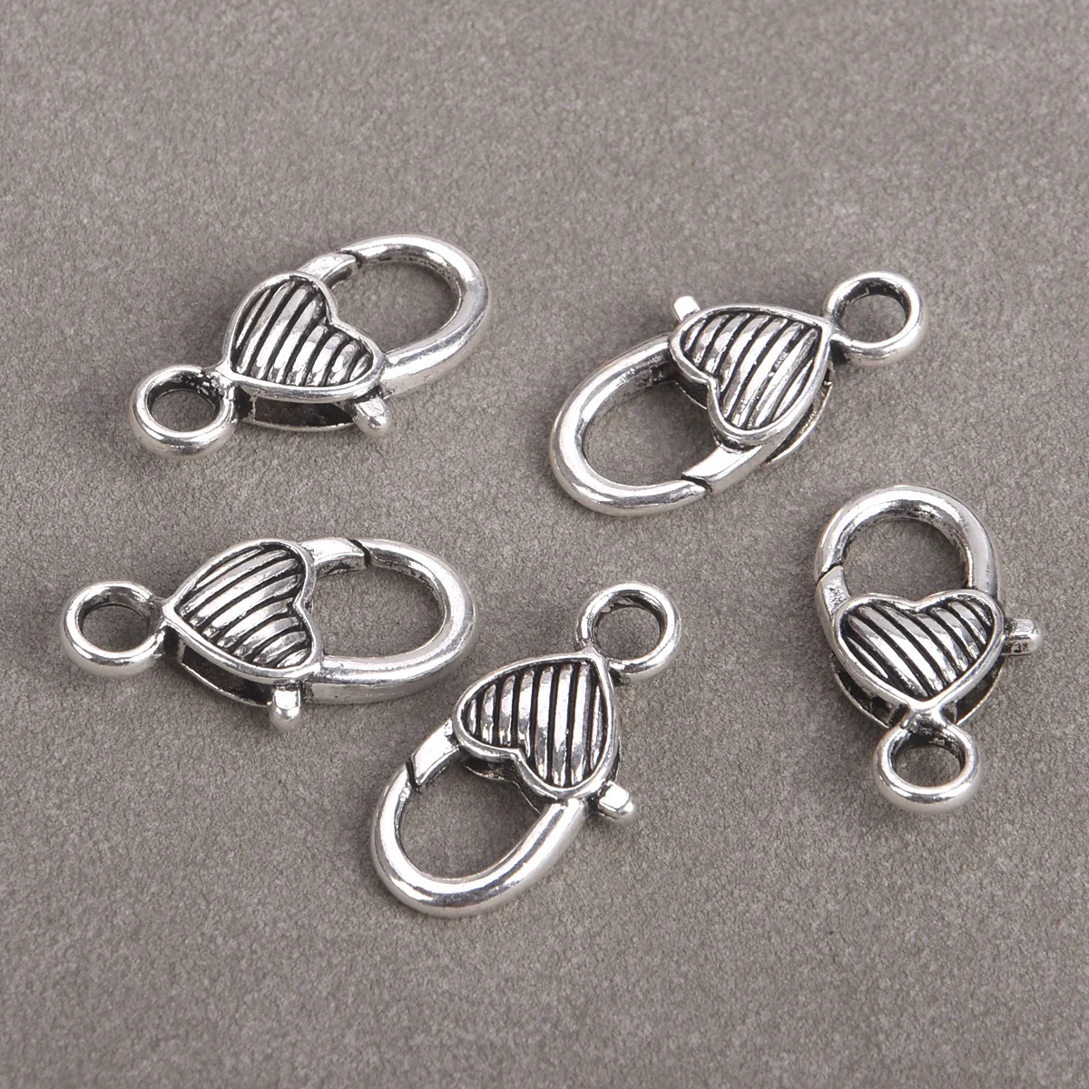 

10pcs Tibetan Silver Color 27x14mm Hear Lobster Clasps Clips Hooks For DIY Crafts Jewelry Making Findings