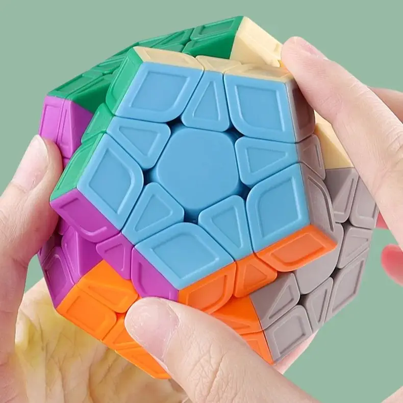 Megaminx-Cubo mágico de 3x3 velocidades, imanes de dodecaedro, doce colores a juego, rompecabezas de velocidad táctil esmerilado, regalo, juguetes profesionales