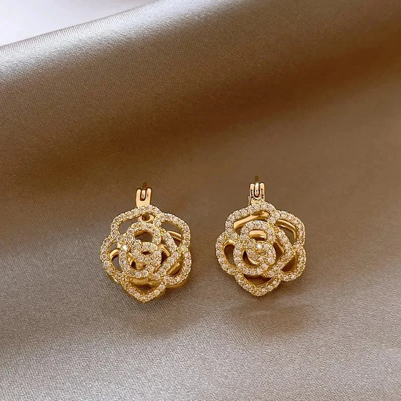 

TUES South Korea new design fashion jewelry 14K gold plated hollow camellia earrings elegant women's daily work accessories