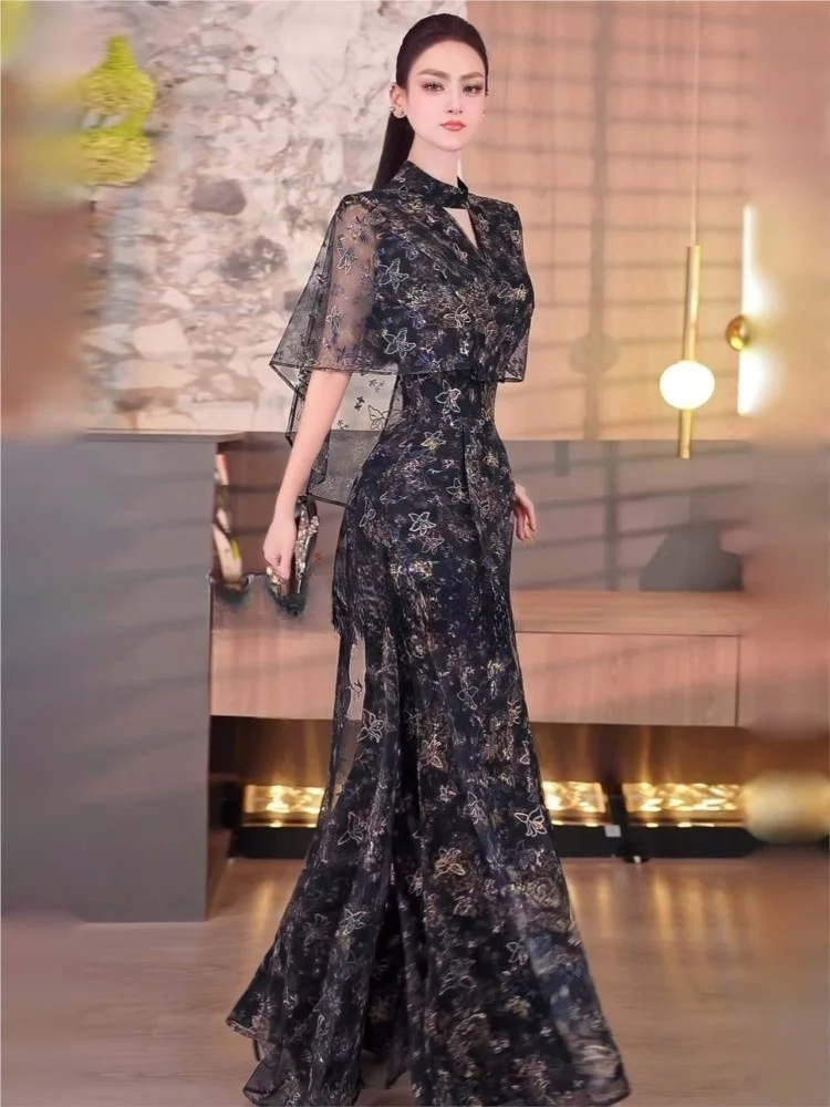 A new style of fashionable mesh jumpsuit with stylish and design