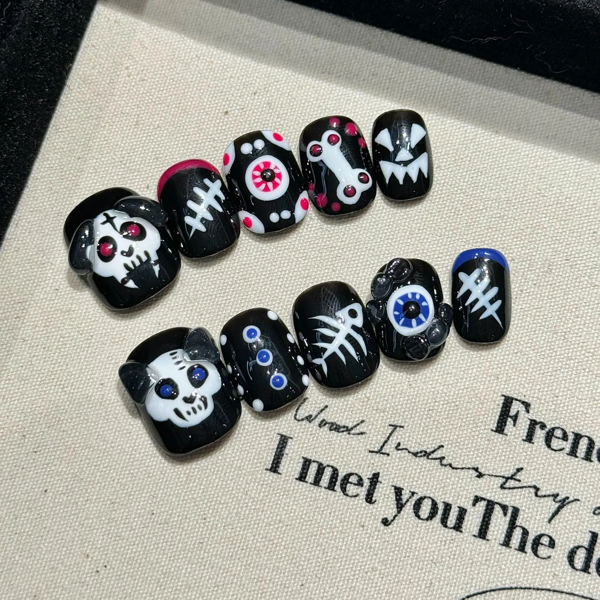 10 pièces nouveaux produits annuels Halloween édition limitée faux ongles faits à la main tête de citrouille fantômes squelette humain oeil de chat faux ongles