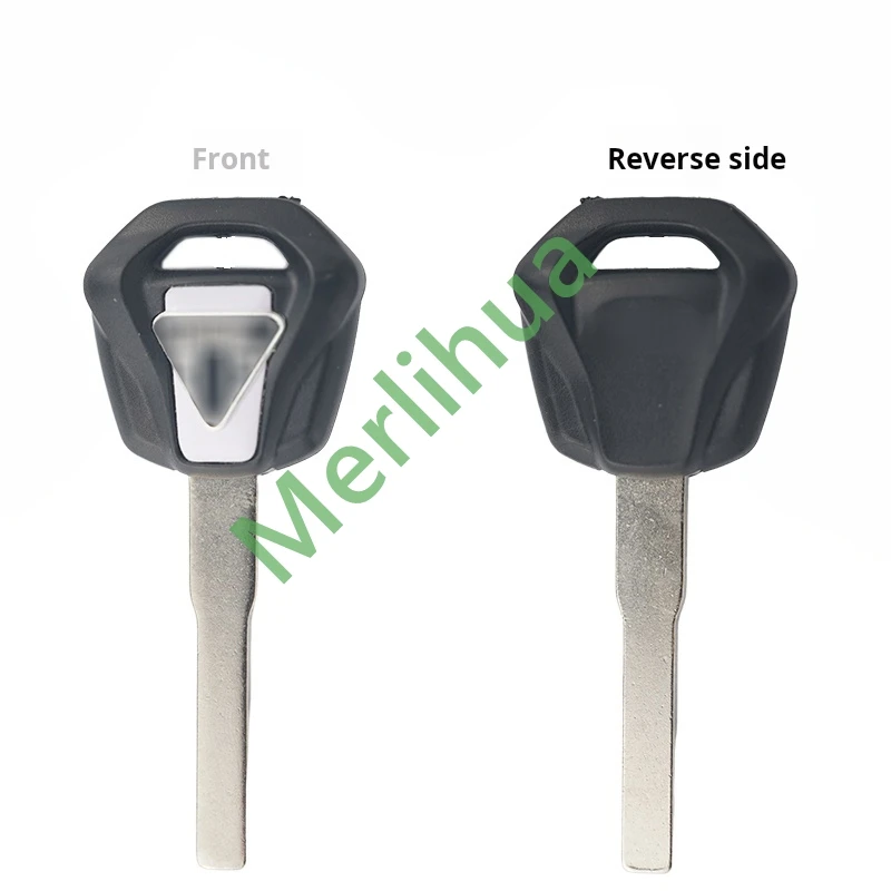 Triumph motorcycle key, suitable for: British Triumph chip key blank 675, T100, T900 motorcycle key, key blank.