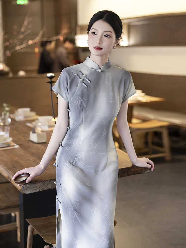 

Blue Traditional Chinese Style Long Qipao Women's Summer Daily Wear Polyester Fiber Short Sleeve Low Slit Vintage Style