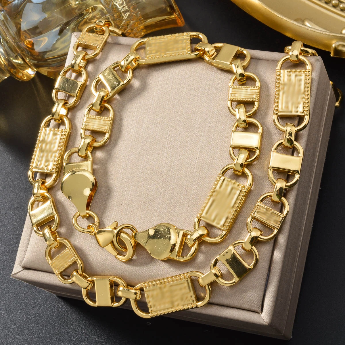 Diana Baby Classic Jewelry Sets Cuban Necklace Men Bracelet Women Gold Color Chains Links Male Female Party Gift for Friends
