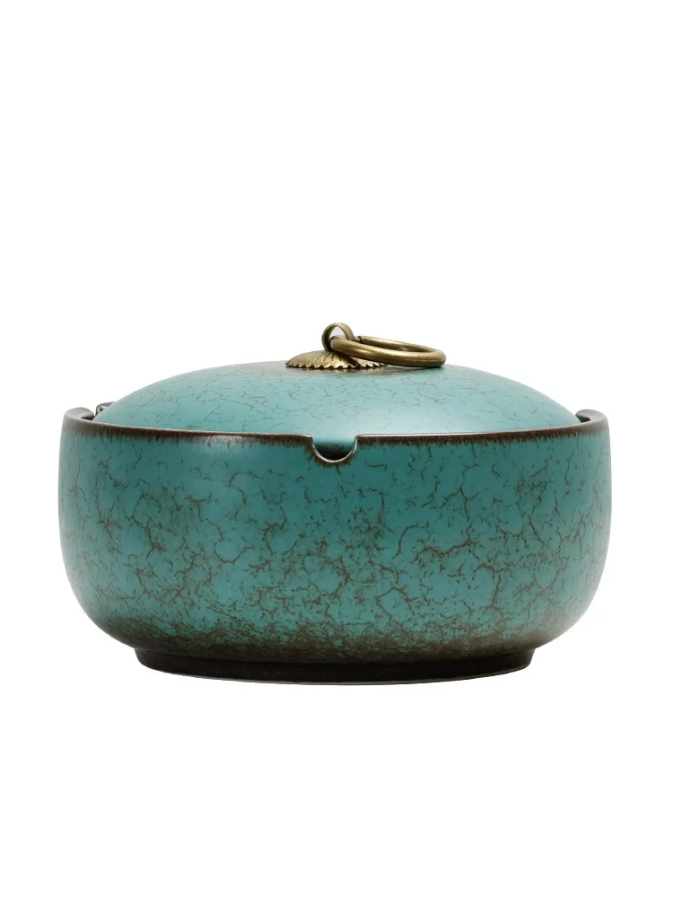 European Style Green Ashtray with Lid Vintage Ceramic Gift Living Room Office Hotel Table Top Decoration Ashtray Home Decoration