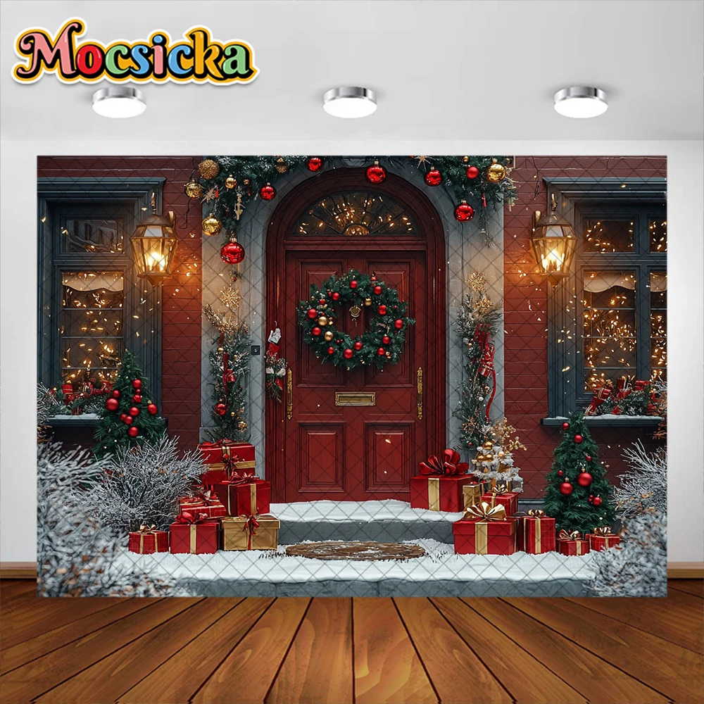 พื้นหลังประตูไม้สำหรับถ่ายภาพเทศกาลคริสต์มาสฤดูหนาวอุปกรณ์ตกแต่งพวงมาลัยของขวัญวันคริสต์มาสฉากหลังถ่ายภาพบุคคลสาว
