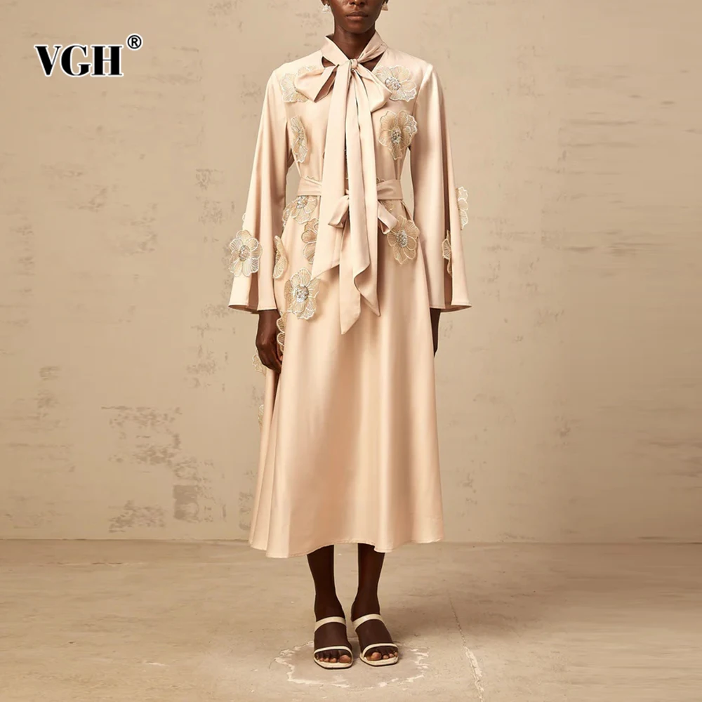 

VGH Designer Slimming Spliced Appliques Slimming Dresses For Women Round Neck Long Sleeve High Waist Cute Dress Female Fashion