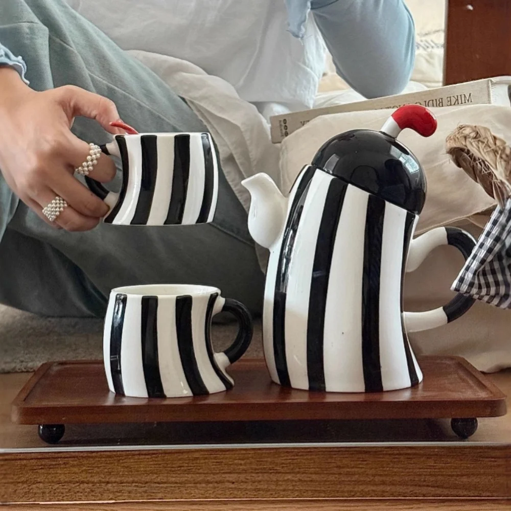 

Creative Retro Striped Ceramic Teapot and Cup Set - Black and White Coffee Set for Home Use, Housewarming or Birthday Gift