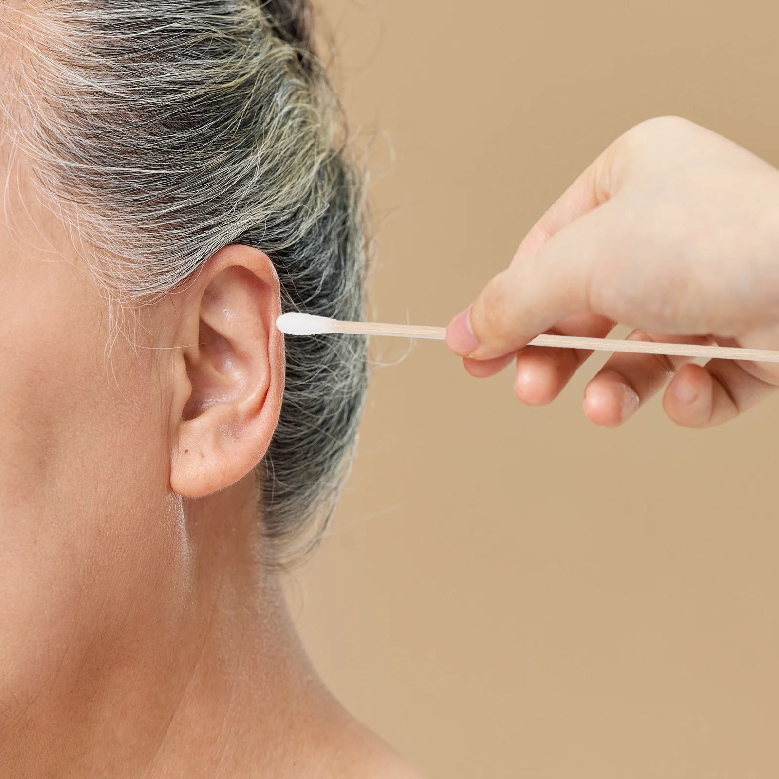 100 قطعة من مسحات القطن الخالية من الغبار، نصائح مريحة وناعمة مثالية لتنظيف أدوات المكياج والعناية بالبشرة الحساسة والنظافة الشخصية