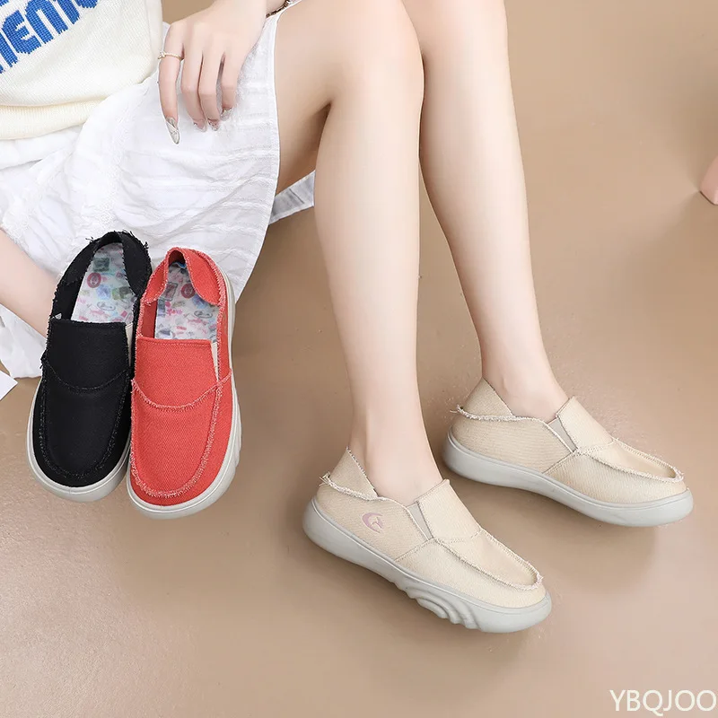 Large Size Spring and Autumn New Soft Sole Shallow Mouth Versatile Mom Shoes Fashionable One Foot Casual Women's Cloth Shoes