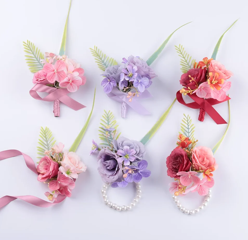 

Корсаж, свадьба, невеста и жених, свадебная подружка невесты, цветок на запястье, элитный костюм для деловых гостей, цветок с лацканами.