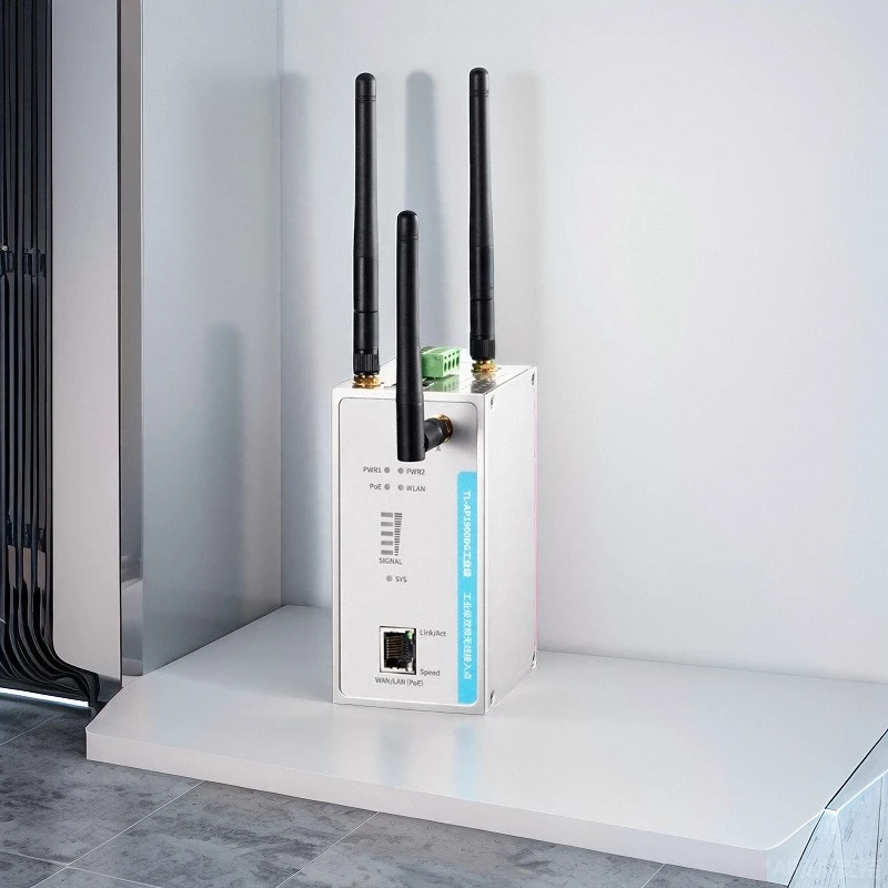 Industrial grade, dual-band Gigabit 5G access point AP client side rail type