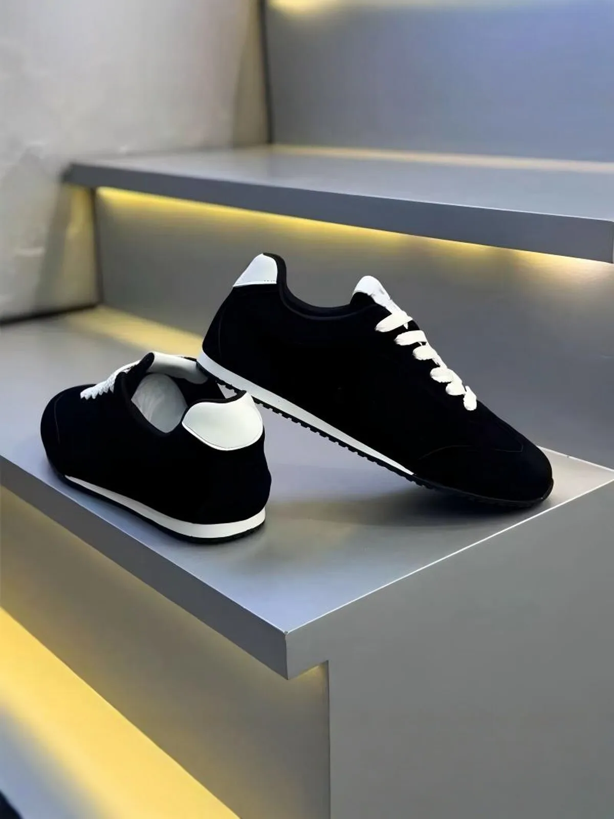 De Xin Men's Sporty Flat Bottom Shoes Comfortable Wear Resistant Anti-Slip Lightweight Casual Footwears for Autumn Season