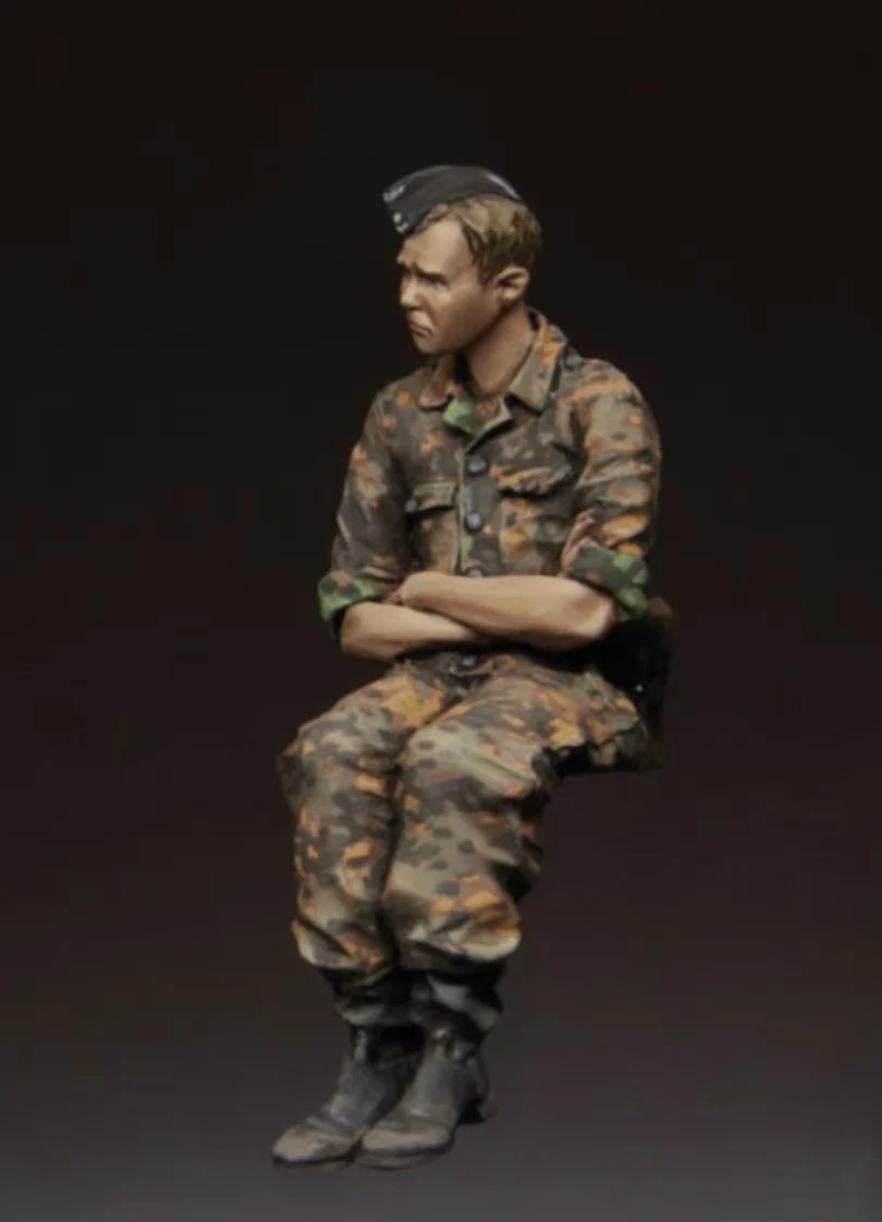 1:35 Resin kit  Panzer Crew, Kursk 1943  2 Collectible Unassembled Sculpture for Hobbyists