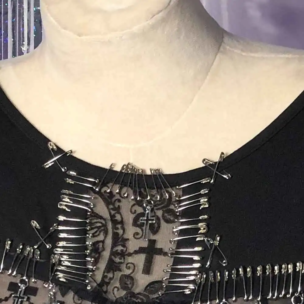 เสื้อยืดสไตล์กรันจ์ กอธิค ยุค 90s ครอส อีเกิร์ลส์ อีโม 2025 วินเทจ กอธ คาวาอิ วายทูเค เสื้อท็อปส์ ทำมือ วัยรุ่น พังก์ร็อค อีโค ดีไอวาย พิน ฮาราจูกุ