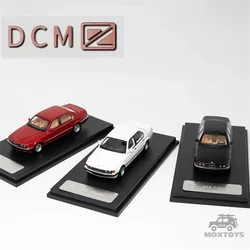 DCM 1:64 E32 7-Series Sedan limited500 Diecast Model Car