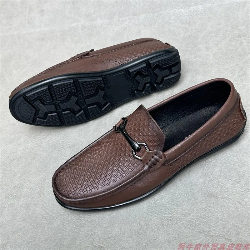 Men's cowhide flats Walking shoes Brown road trip leather loafers