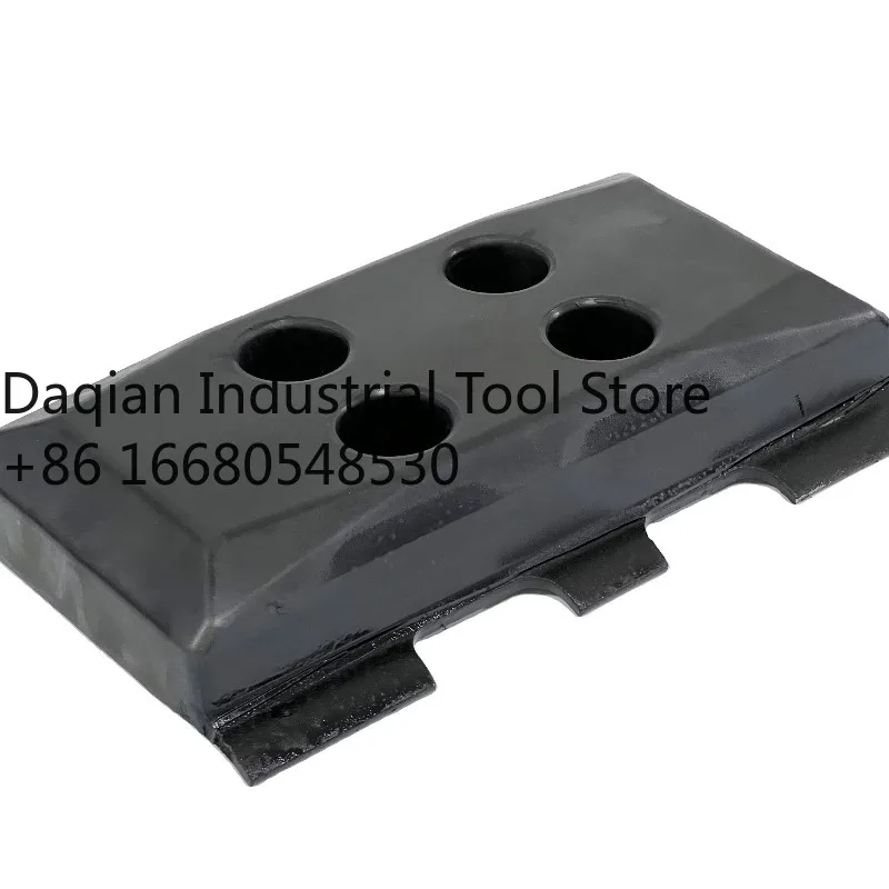 y52sAsphalt Paver Spare Parts ABG 300mm 14255285 2372467 Track Pads