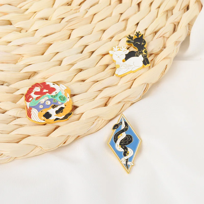 wholesale Starry Hugging Animals Enamel Pins Custom Sun Moon Cat Deer Dragon Snake Koi Hands Brooches Lapel Badges Jewelry Gifts image 5