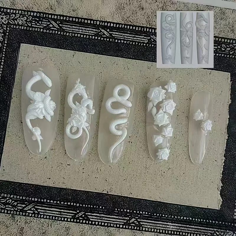 4.2 * 4.2CM Transparent Nail Micro Carving Rose Mold Dark Wind Embracing Diamond 3D Spirit Snake Wrapping Flower Nail Mold