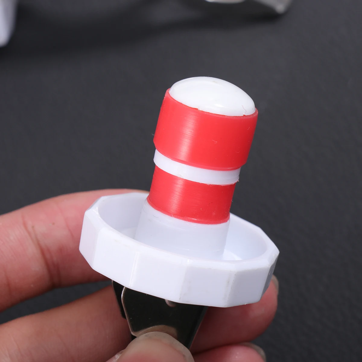 

2 Pcs Bottle Stoppers Reusable Food Grade Airtight Seal for Red White Beverage Mini Portable Fits Most
