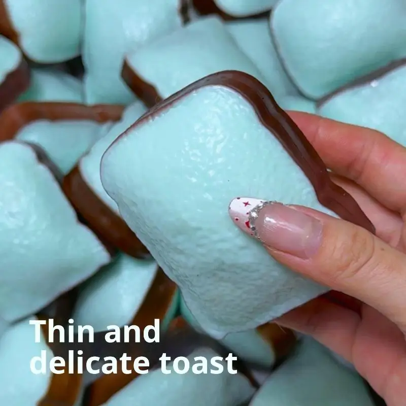 Hot Sale Crunch Toast Slow Rise Squeeze Round Blocks Crunchy Filled Anti Stress Hand Relax Gift Toy