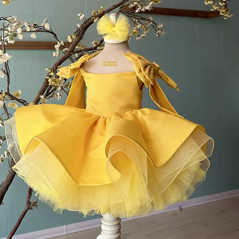 

Yellow Cute Mini Girl Dresses Fashion Square Collar Short Ball Gowns with Bow Party Christmas Wedding Flower Girls Dresses 2023