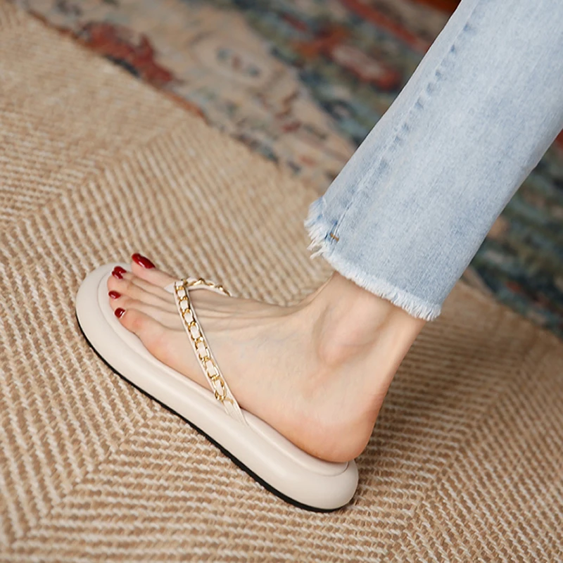 2024 Woman Trend New Summer Gold Buckle Women Slipper Fashion Slip on Ladies Flip Flops Flat Heel Outdoor Casual Shoes Sandalias