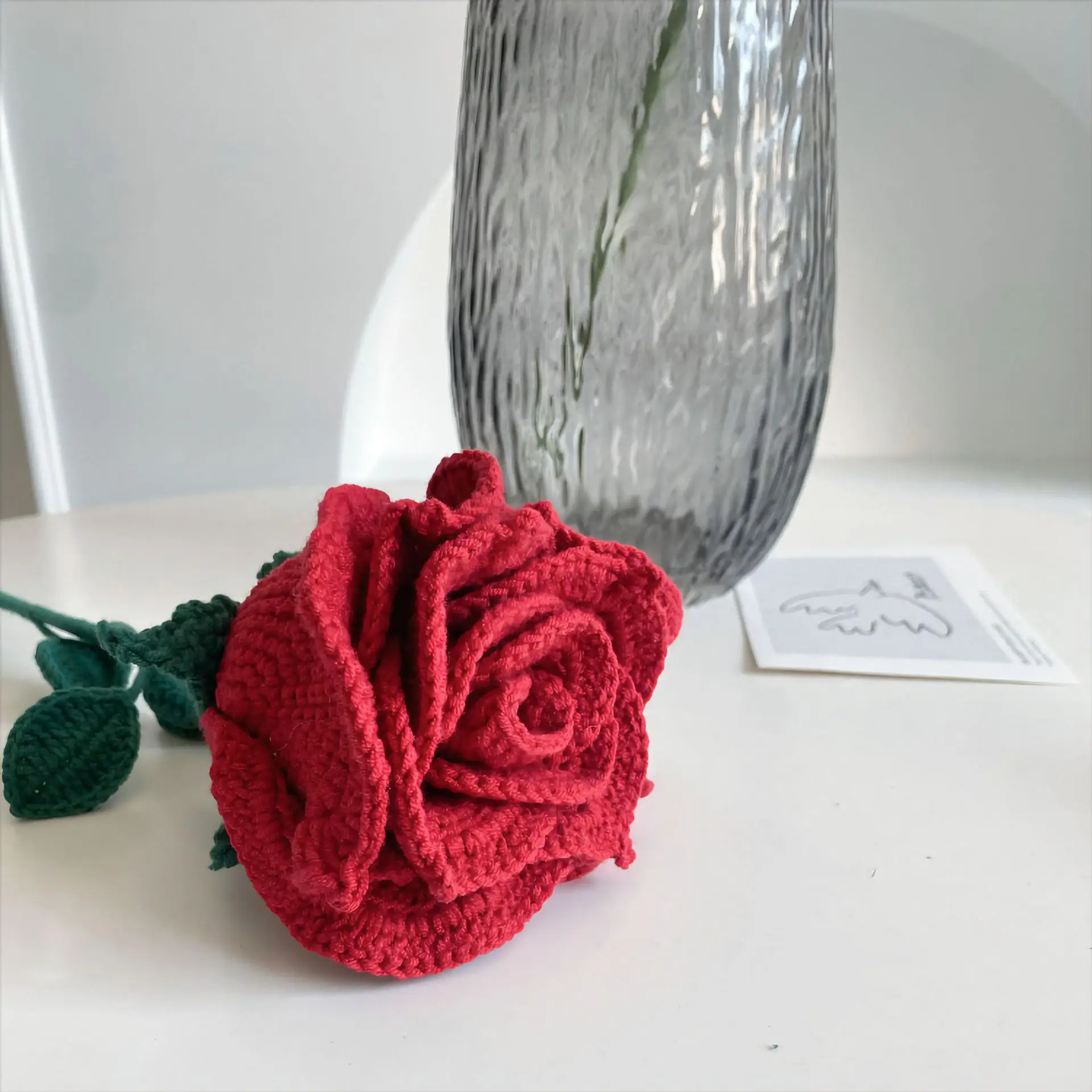 DIY Hand Crochet Online Celebrity Hot New Finished Product Simulation Eternal Life Bouquet Fashion Rose Valentine's Day Gift.