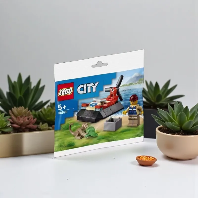 

LEGO 30570 Wildlife Rescue Hovercraft