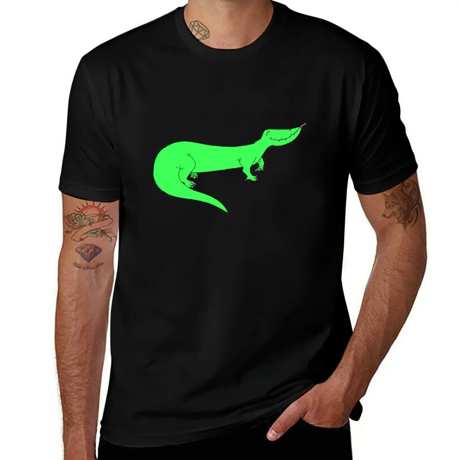 

Smiley the Komodo Dragon T-Shirt man t shirts high quality luxury brand t shirt custom print T-Shirt