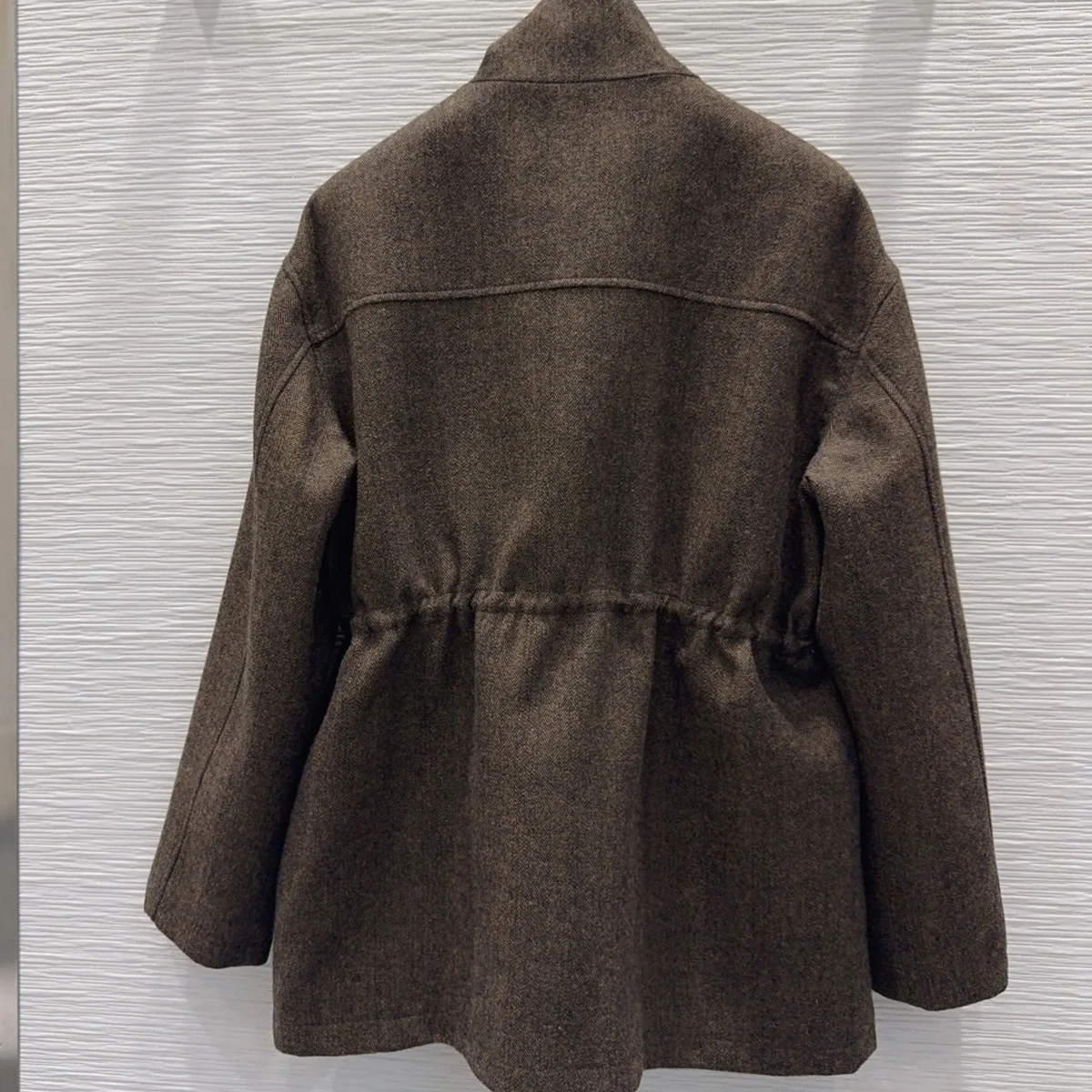 High Quality Women's Herringbone Stand Collar Jacket Drawstring Waist Zip Up Contrast Pocket Vintage Outerwear lyt26101908