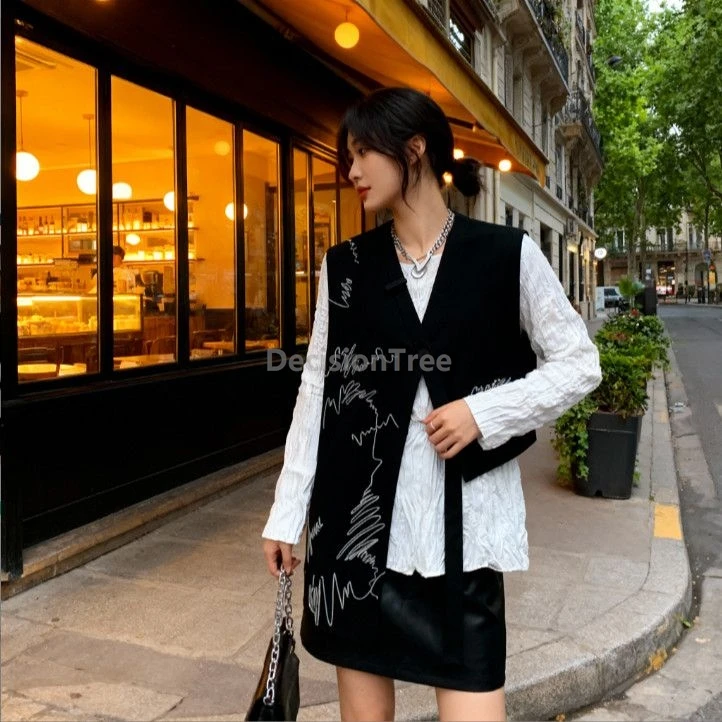 Personalized Chinese Style Embroidered Black Vest Lady Suit style Casual Vest Irregular Design Sleeveless Top Daily Outwear Vest