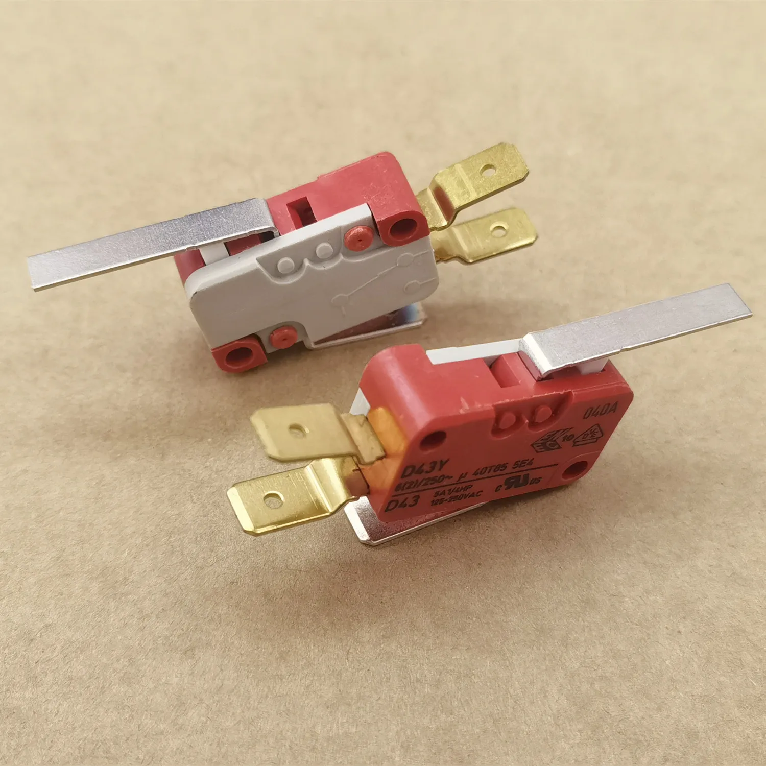 Original New 100% Travel Limit Switch D43Y Handle Length 27MM Large Micro Switch 3Pin