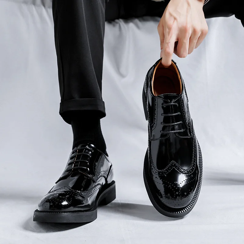 

Dress Shoes Men Brogue Patent Leather Oxfords New Style Korean British Style Wedding Increased Height Business Casual Shoes