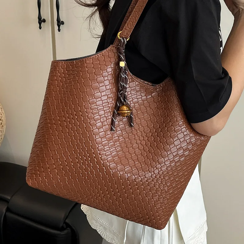 

Vintage Woven Leather Tote Bag for Women, Soft Shoulder Handbag with Braided Pendant, Casual Daily Shopping Top Handle Purse