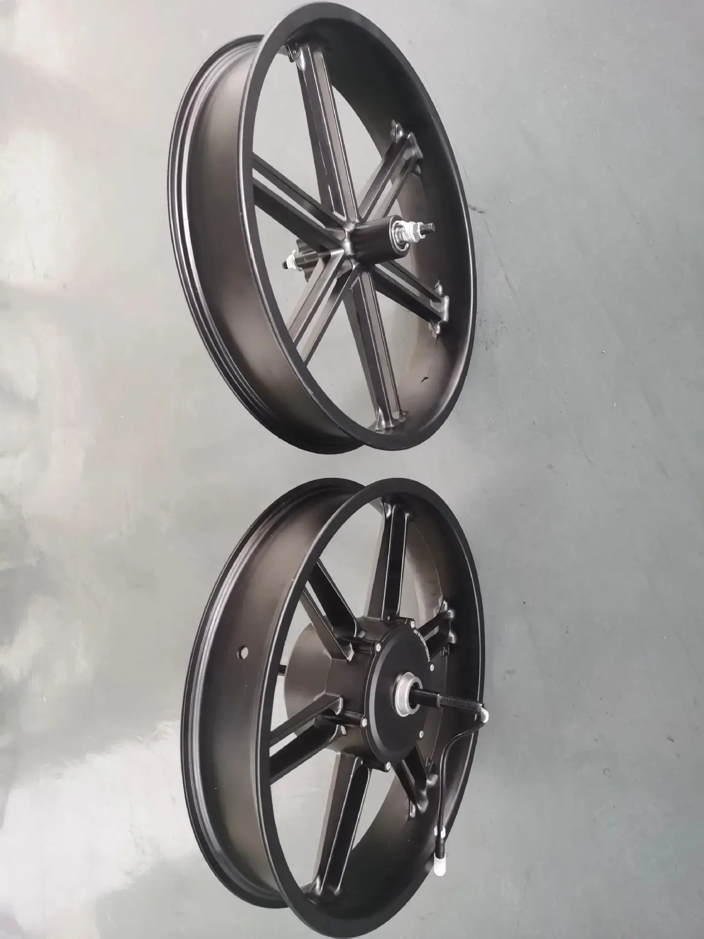 AliExpress NONE 20-inch 750W Integrated Wheel Motor for Snowmobile High-Speed Powerful Snowmobile Integrated Wheel Motor