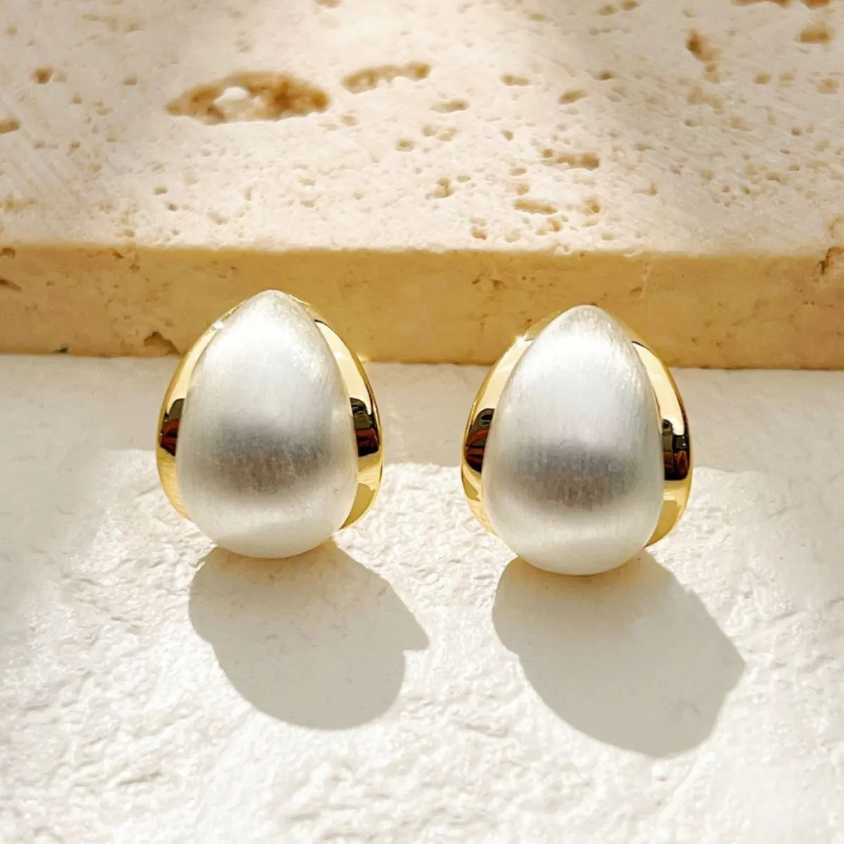 

Fashionable and Simple Round Stainless Steel Jewelry Earrings 18k PVD Plating Waterproof and Colorfast Ear Studs Accessories