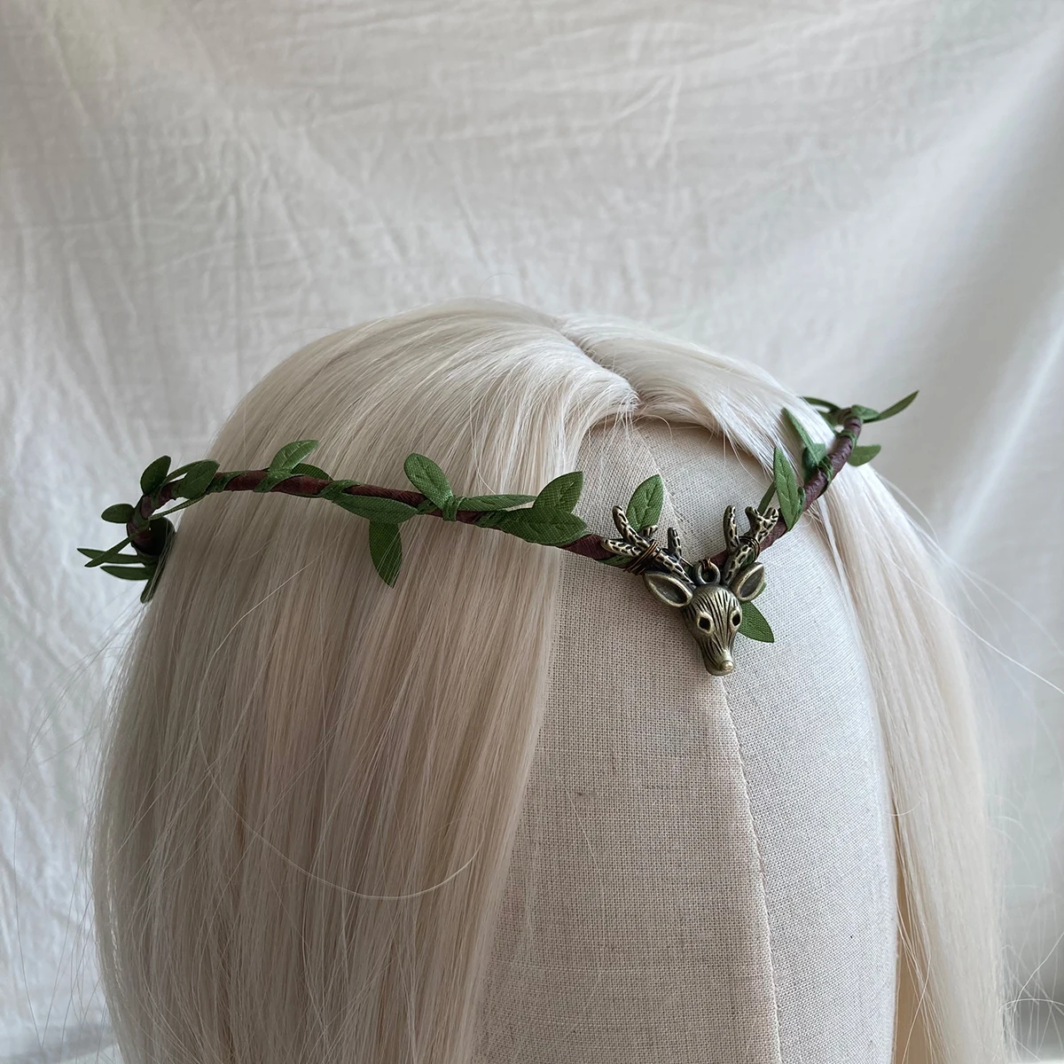 NATSORA Moon Woodland Stirnband Tiara mit Zweigen, Feenkrone, Elfenkrone für Braut, Hochzeit, Feen-Schmetterlingskostüm – Detail 12