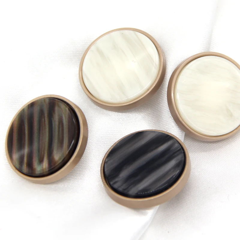 HENGC Round Colorful Matel Resin Sewing Buttons For Clothing Fashion Coat Blazer Suit Jacket Handmade Decorations DIY Crafts