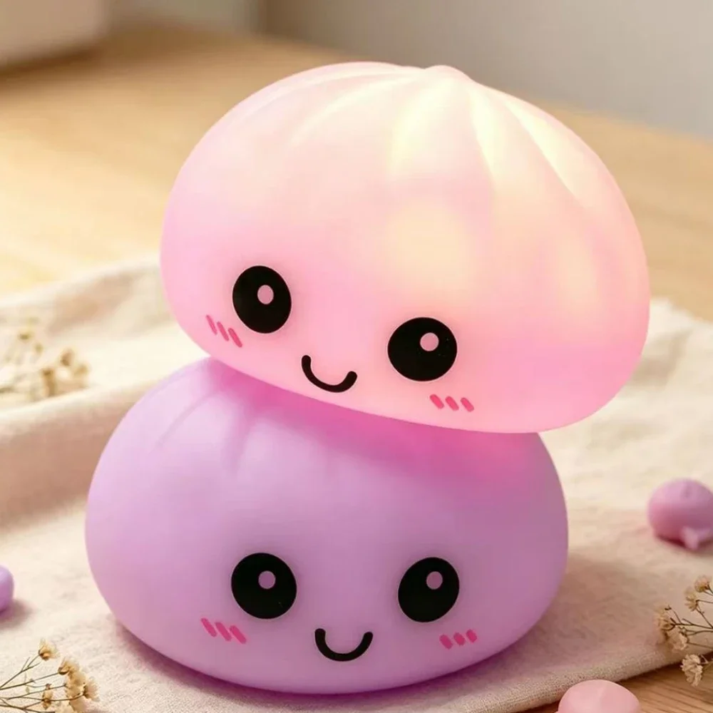 Leuchtender Bubble-Spitting-Steamed-Bun-Stressball: Realistisches Lebensmittel-Design, Ästhetisches Büro-Schreibtisch-Deko-Spielzeug zur Stresslinderung – Detail 11
