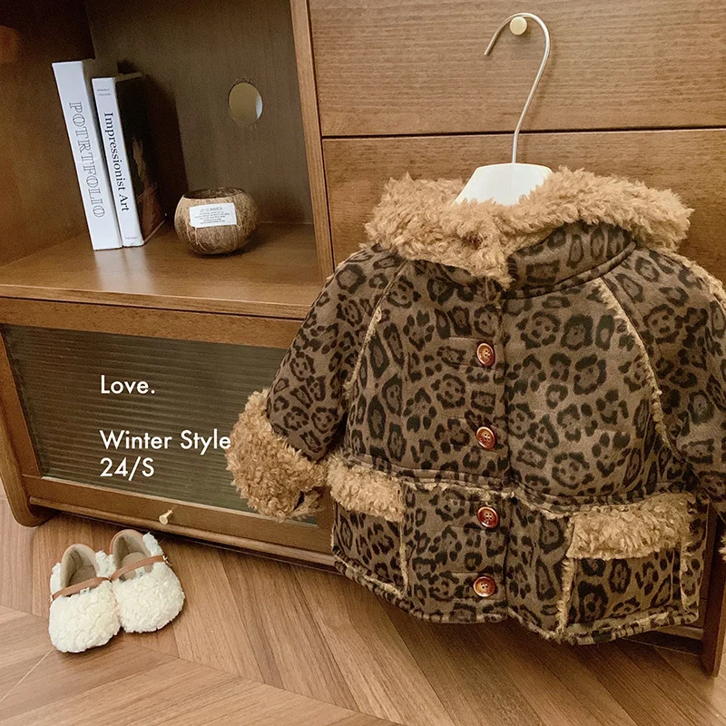 Girls Fur One-piece Jacket 2024 Autumn and Winter New Double-sided Hooded Leopard Print Jacket Fashionable and Stylish Jacket