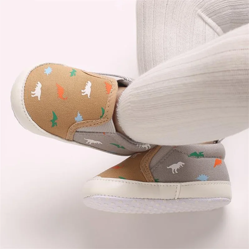 0-1 Year Old Baby Priority Walking Shoes Fashionable Dinosaur Print Soft  Smooth Sports Shoes  Flat Soled Learning Shoes