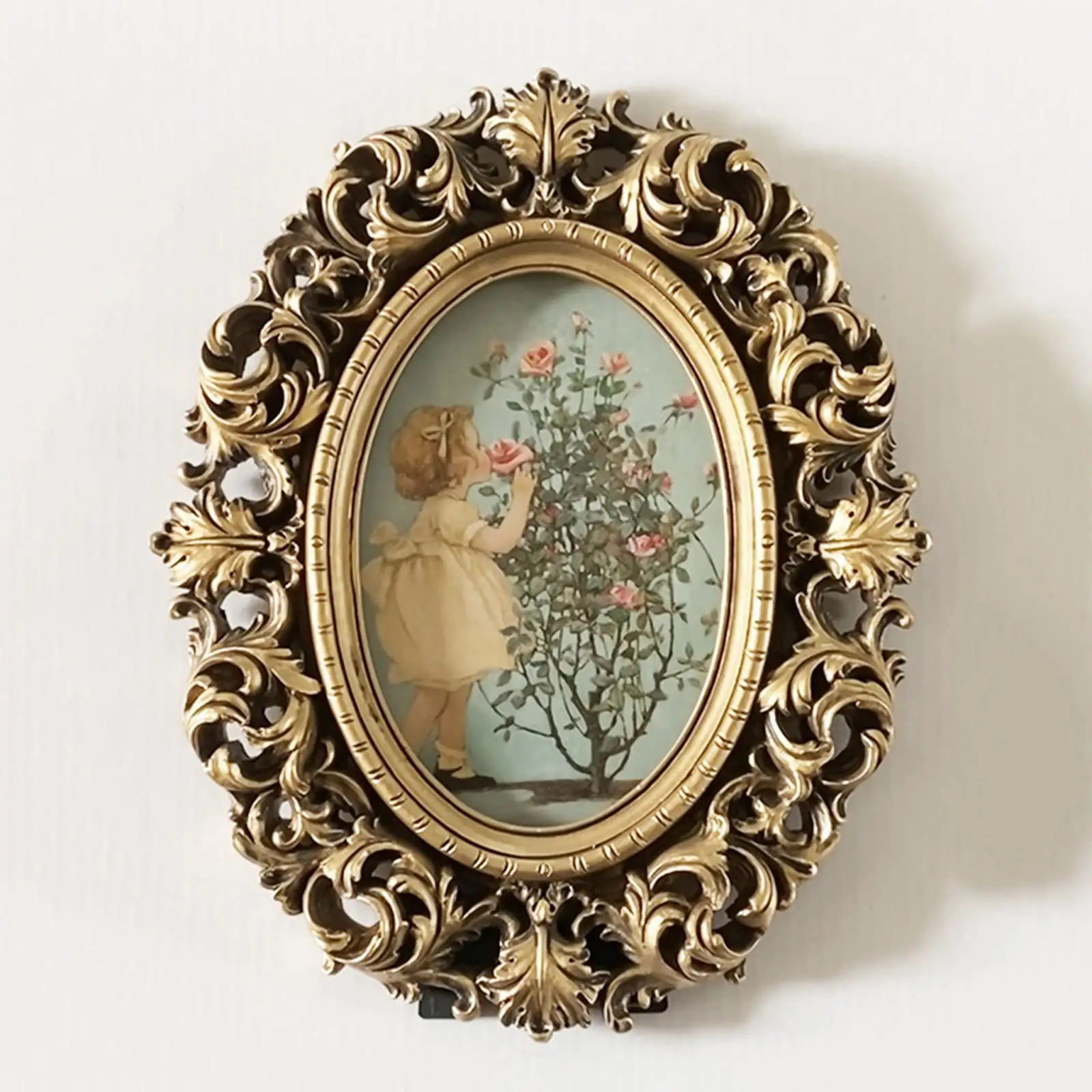 European Style Picture Frame Desktop and Wall Decorative Embossed Resin Elegant Vintage Photo Frame for Living Room Home Decor