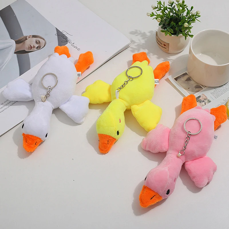 20CM Cartoon Goose Plush Keychain Goose Pendant Plush Toys For Women Girls Boys Toy Doll Bag Accessories Car Keyring Gifts