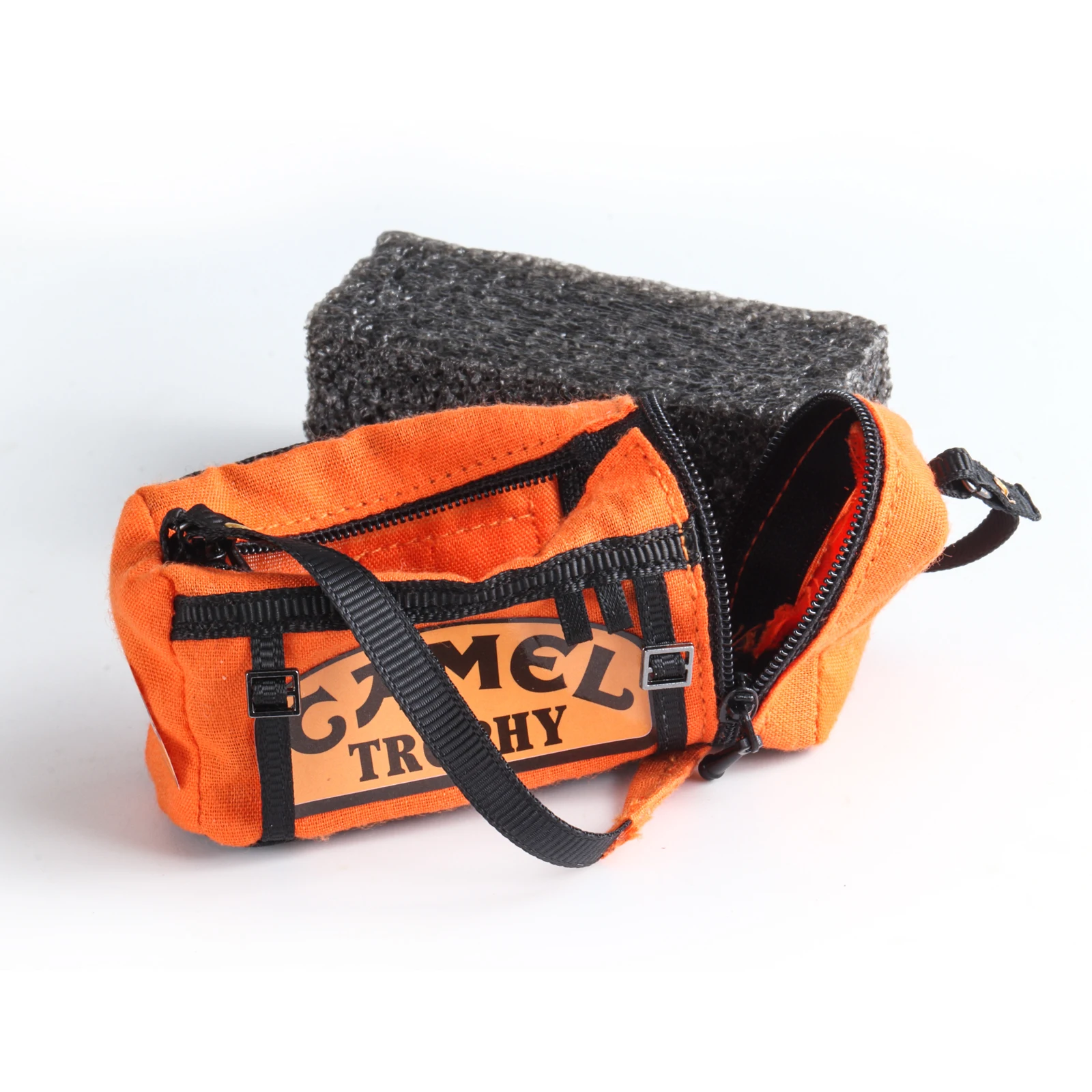 HooCrawler Simulated Luggage Bags Miniature Decoration Scale Sports Travel Bags for 1/10 RC Crawler SCX10 VS4-10 TRX4 FCX10