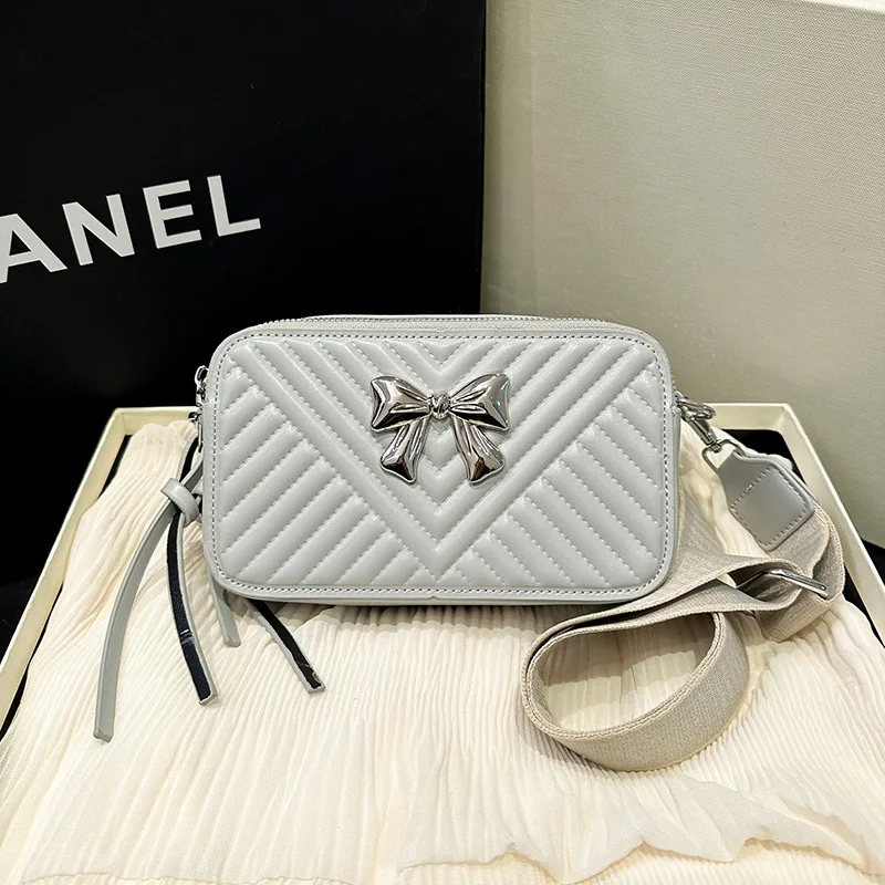 حقيبة كاميرا نسائية عصرية ومتعددة الاستخدامات لعام 2025، حقيبة مربعة صغيرة كاجوال وبسيطة بكتف واحد